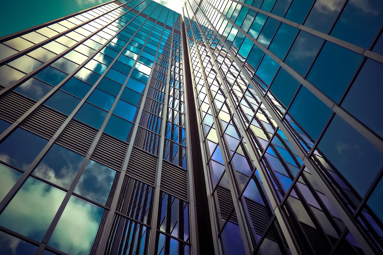 Modern architecture and financial services